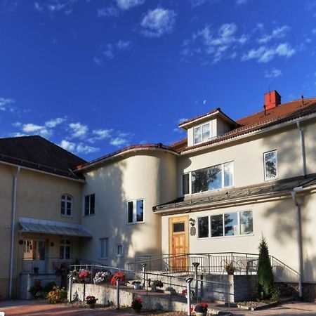 ファールン Birgittagarden - Gaesthem - Birgittasystrarna Bed & Breakfast エクステリア 写真