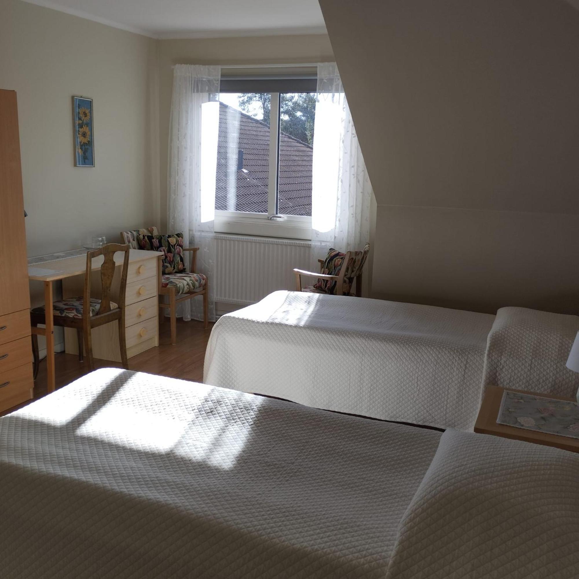 ファールン Birgittagarden - Gaesthem - Birgittasystrarna Bed & Breakfast エクステリア 写真